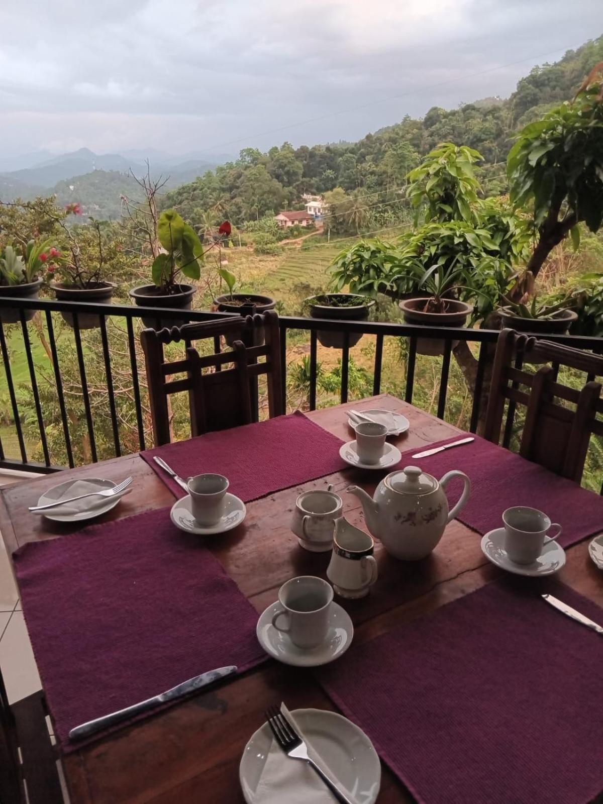 Kandy Ivy Mountain View Resort Luaran gambar